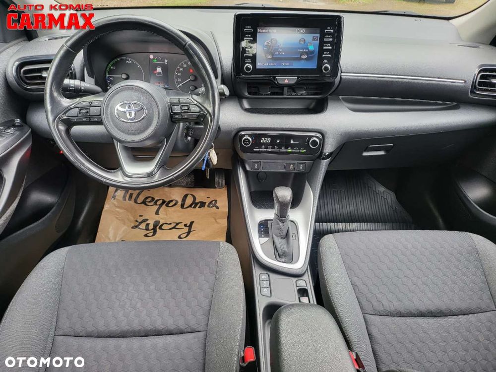 Toyota Yaris - 25