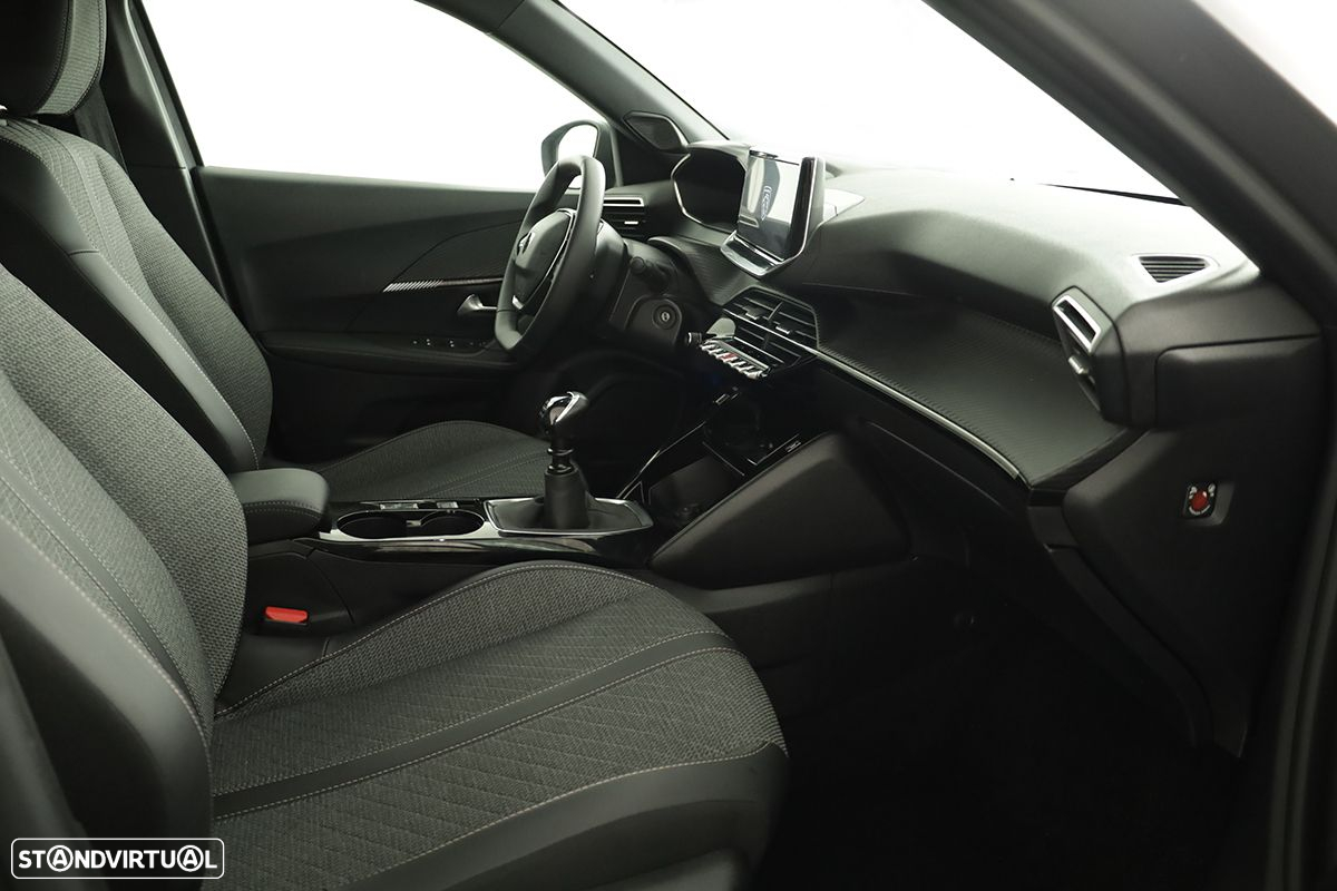 Peugeot 2008 1.2 PureTech Allure - 19