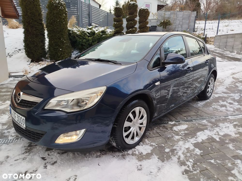 Opel Astra 1.6 Color Edition - 1