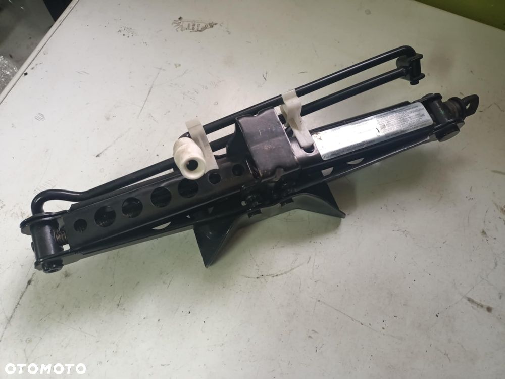 Lewarek podnośnik samochodowy BMW E83 X3 3403642 - 1