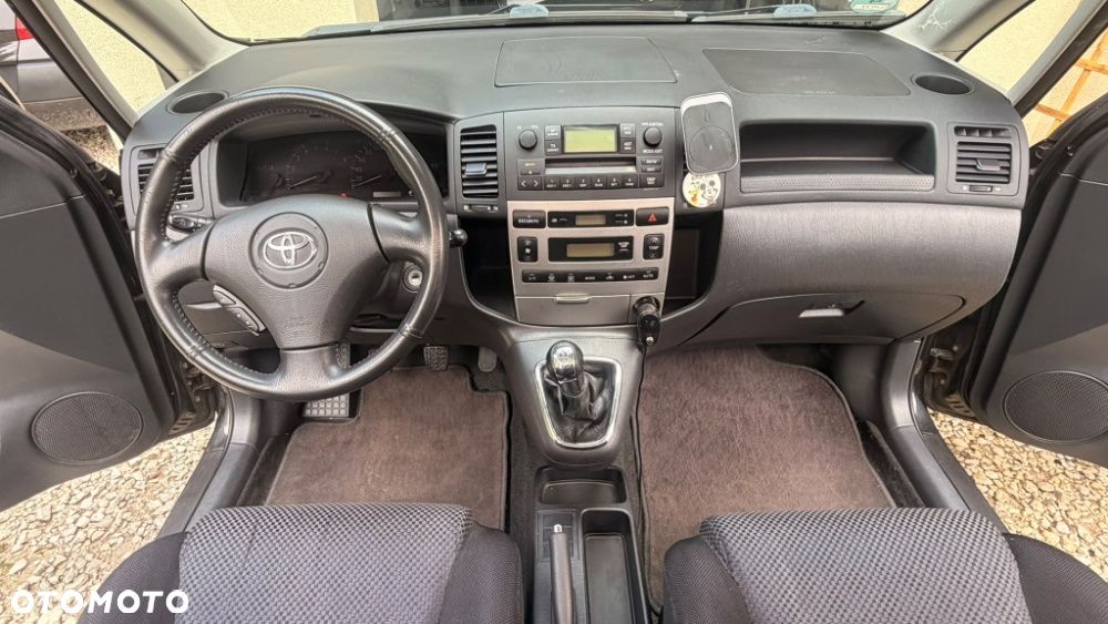 Toyota Corolla Verso - 9