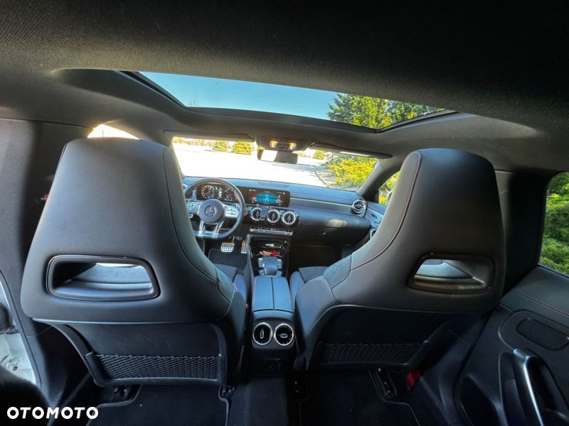 Mercedes-Benz CLA - 5