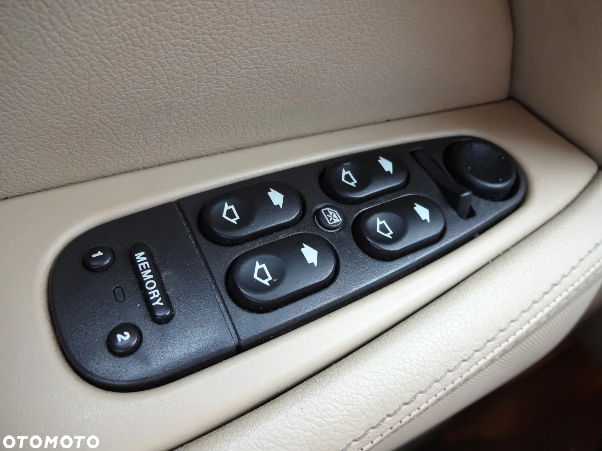 Jaguar S-Type 4.2 V8 - 15