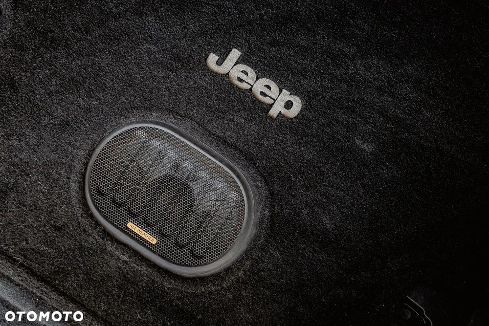 Jeep Wrangler - 30