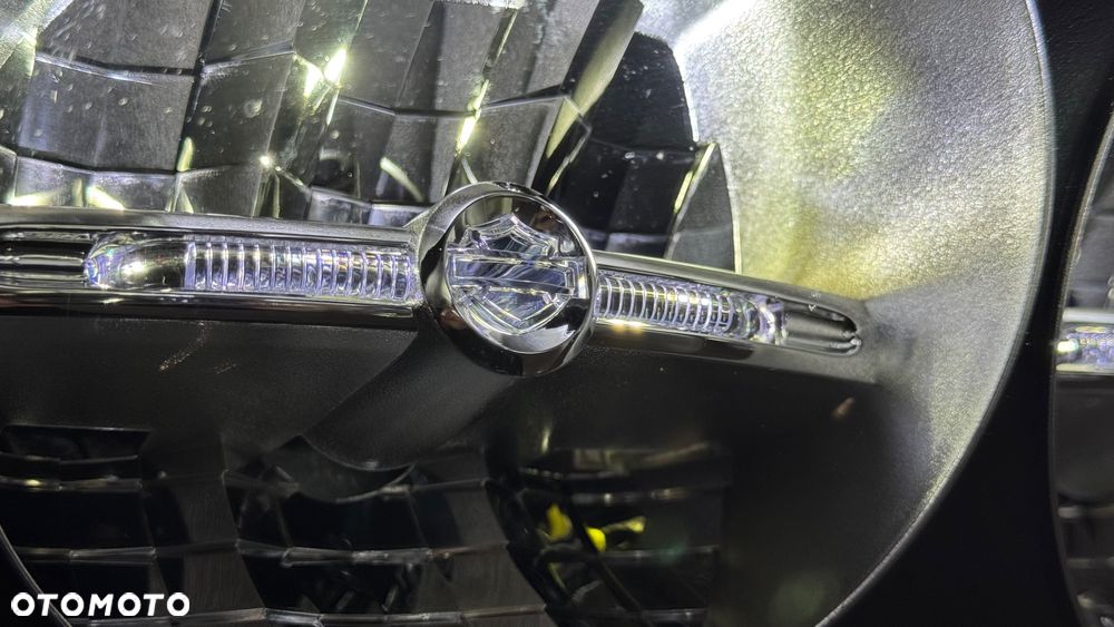 Harley-Davidson Touring Road Glide - 16