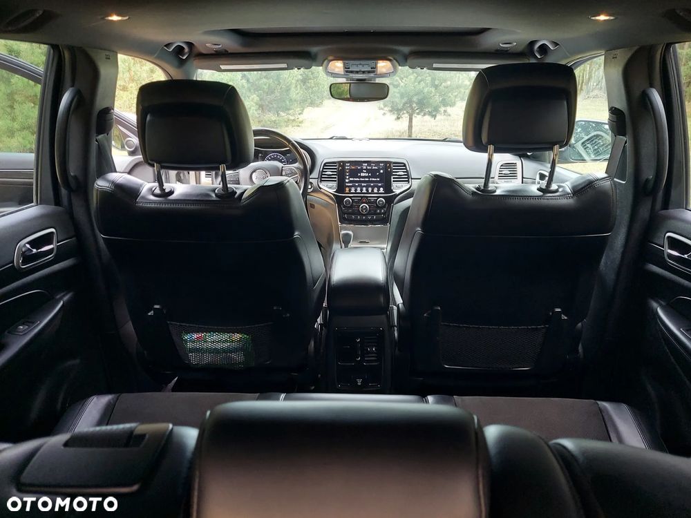 Jeep Grand Cherokee - 14