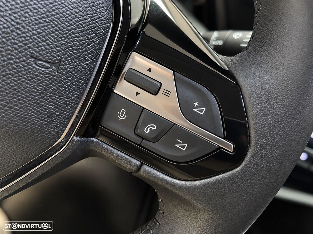 Peugeot 308 SW 1.2 PureTech Allure - 20