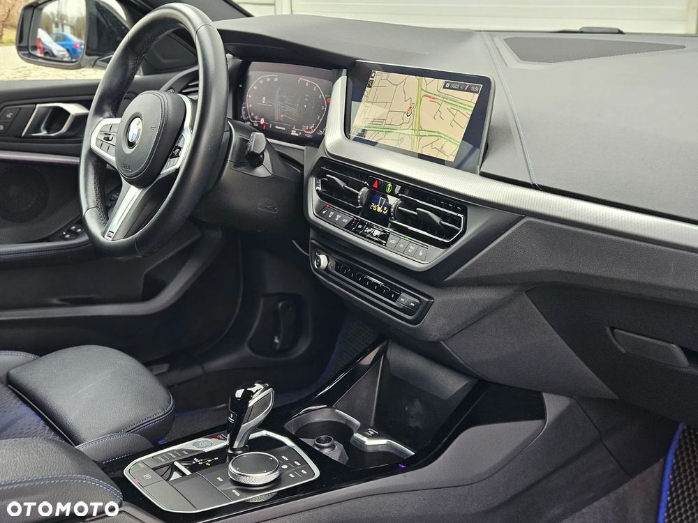 BMW Seria 1 - 25