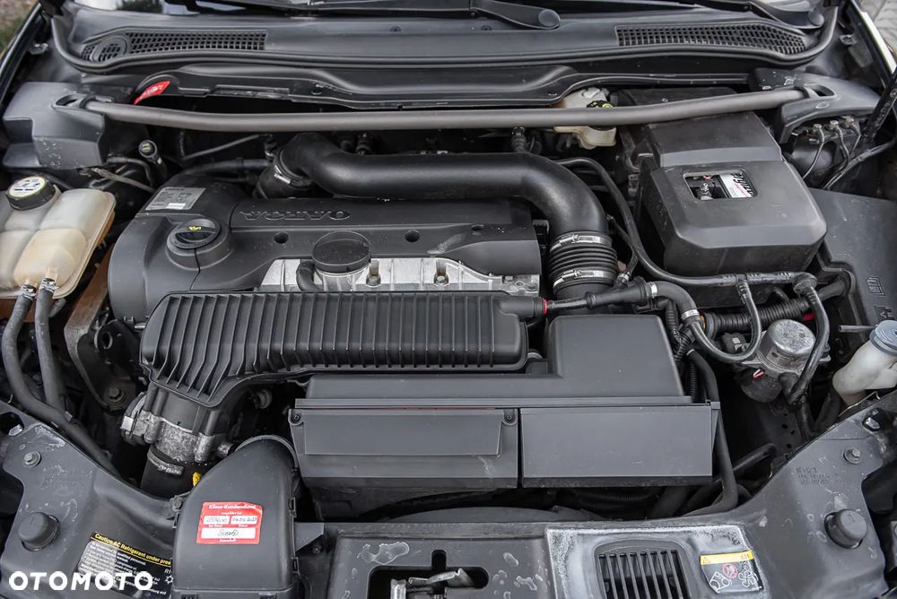 Volvo C70 T5 Momentum - 29