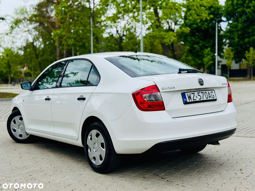 Skoda RAPID 1.2 TSI Edition Green tec - 3