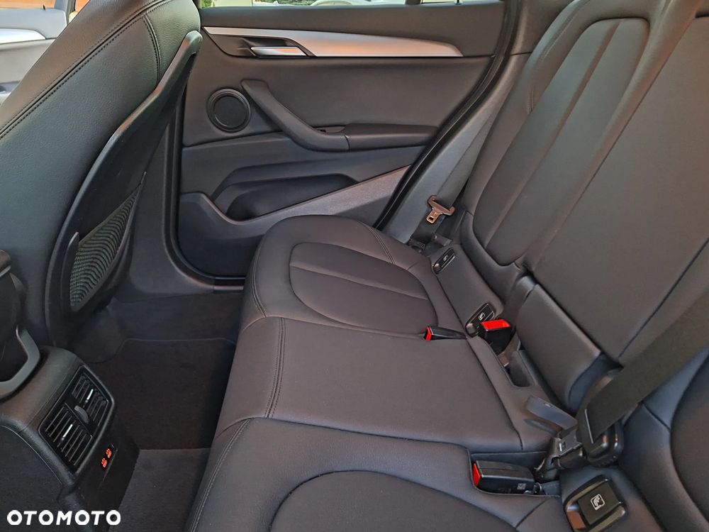 BMW X1 sDrive16d Advantage - 38