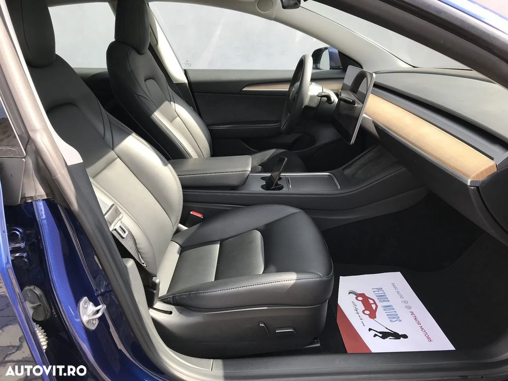 Tesla Model 3 RWD - 17