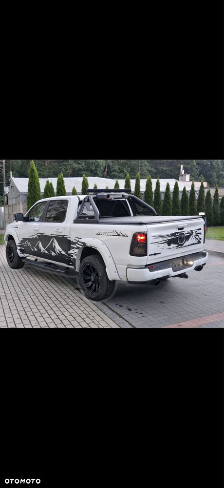 Dodge RAM - 4