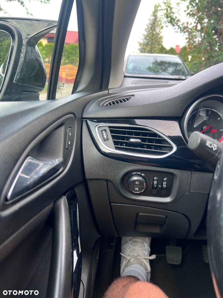 Opel Astra 1.6 BiTurbo D (CDTI) Start/Stop Innovation - 5