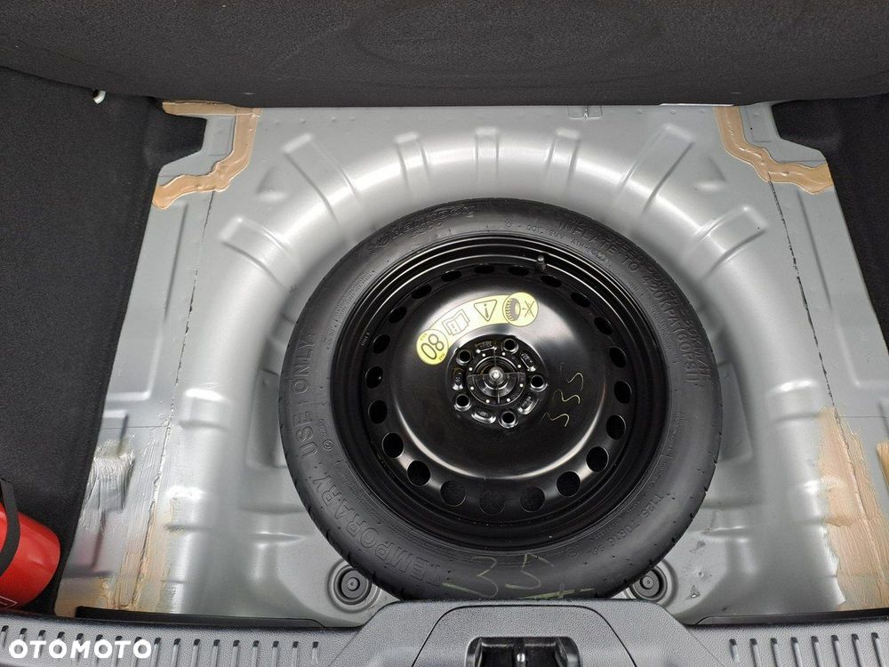 Ford Focus 1.0 EcoBoost mHEV Titanium X - 18