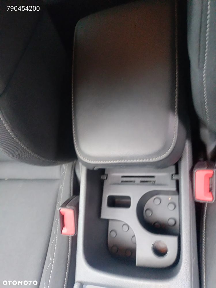 Skoda Karoq 1.6 TDI SCR DSG Ambition - 32