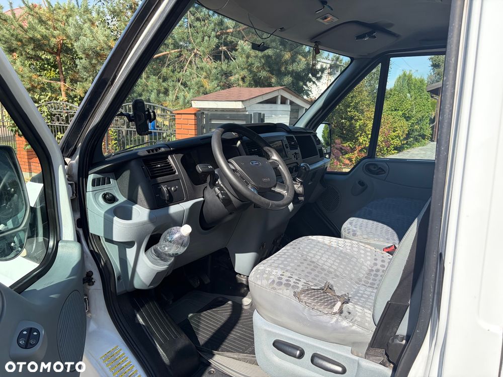 Ford Transit - 9