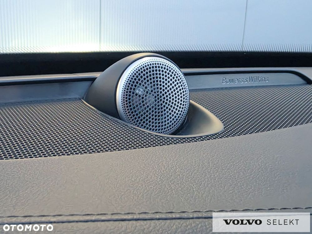 Volvo XC 90 - 30