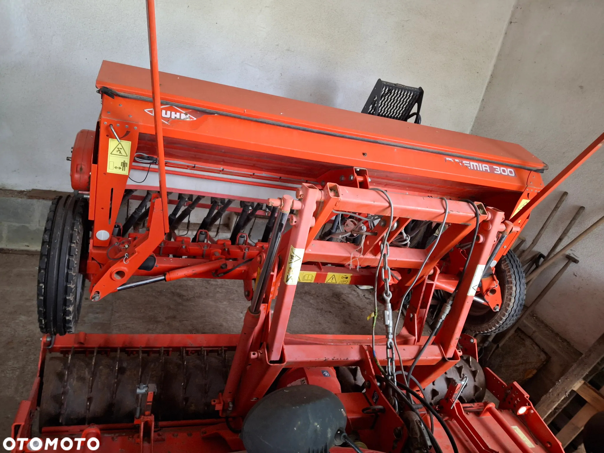 Kuhn HR303 +Premia 300 - 8