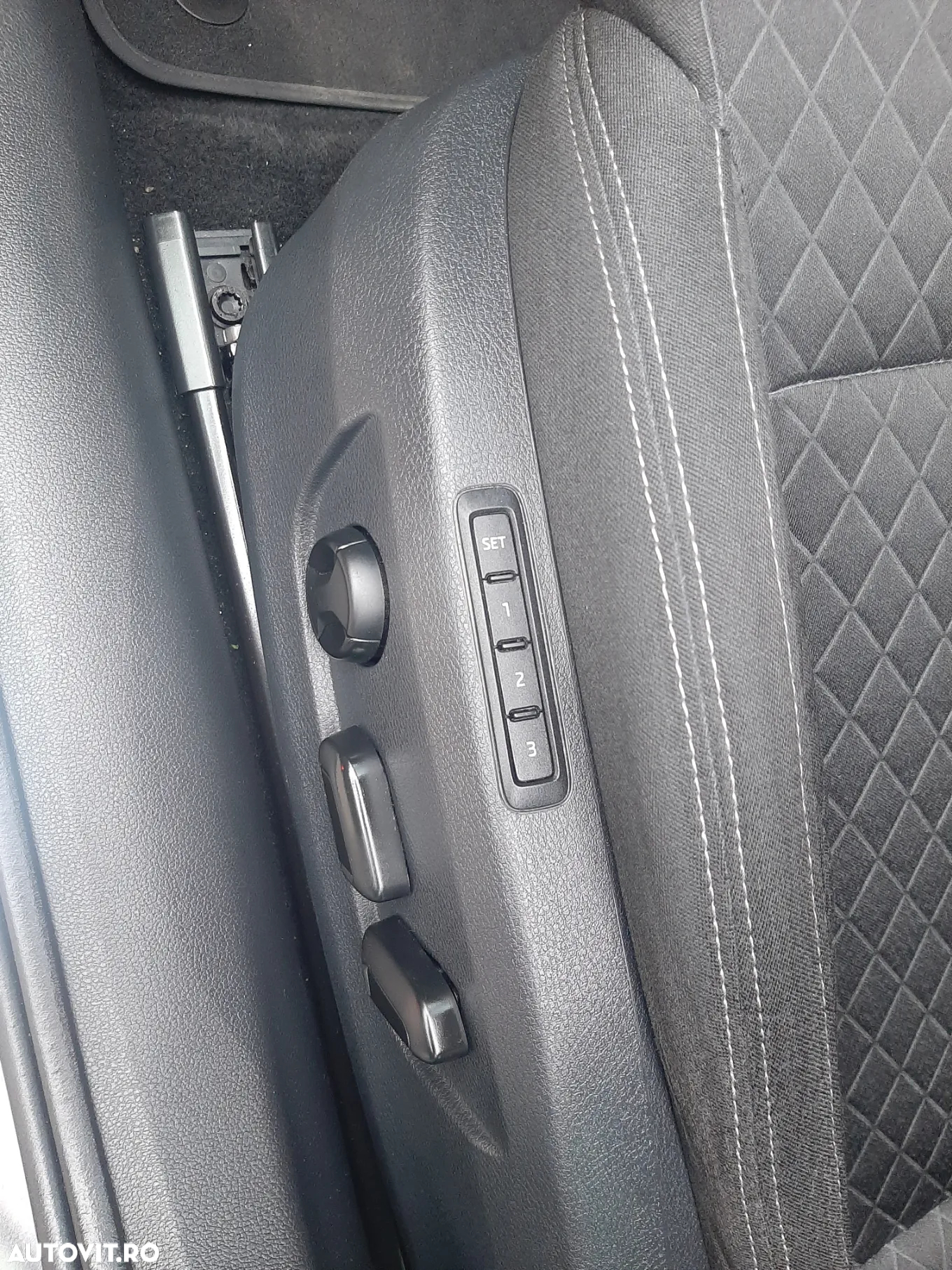 Skoda Superb 2.0 TDI DSG Style - 17
