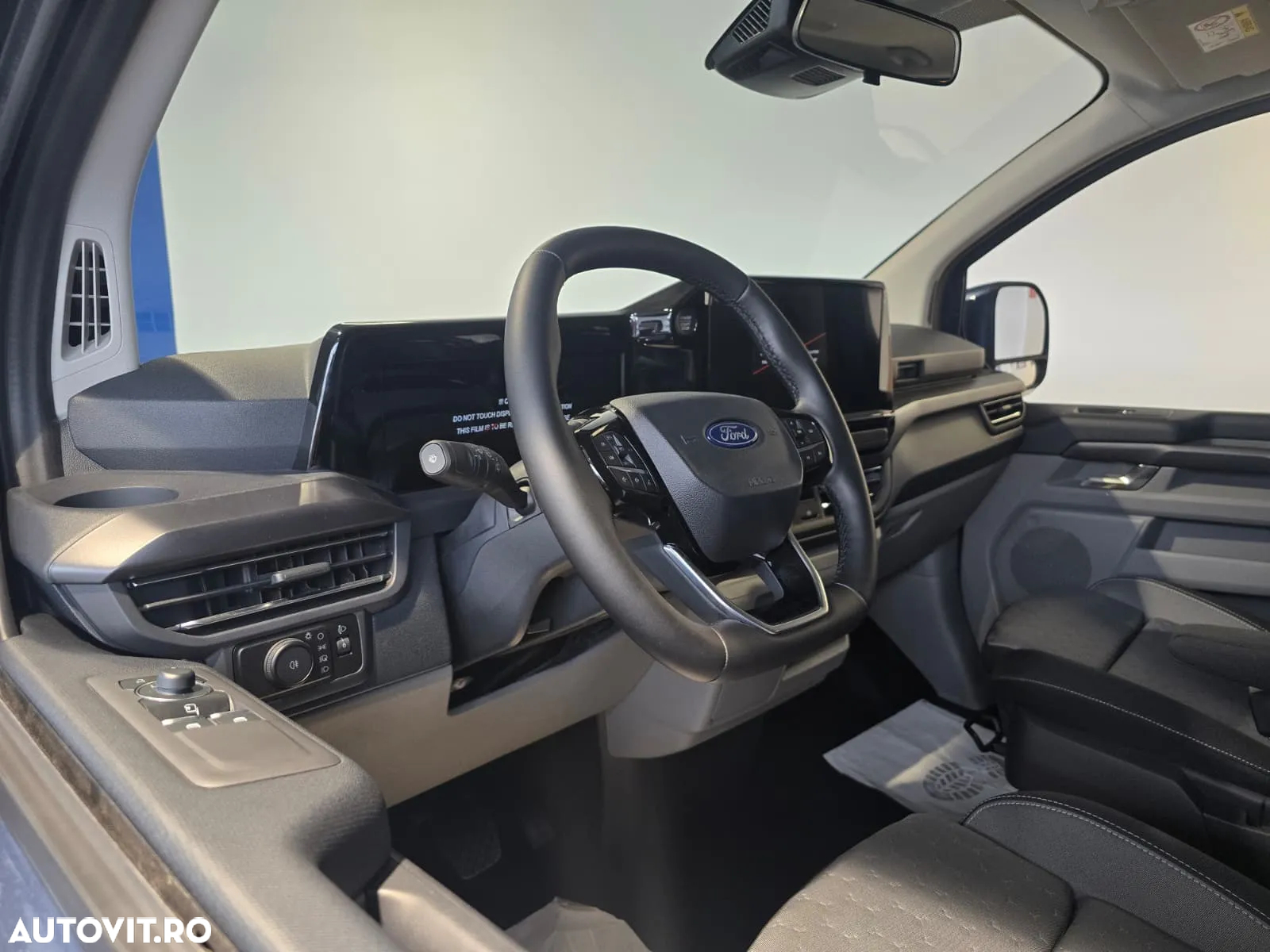 Ford Tourneo Custom Bus 320L 2.0 EcoBlue 136 CP 8AT L2H1 FWD Titanium - 16