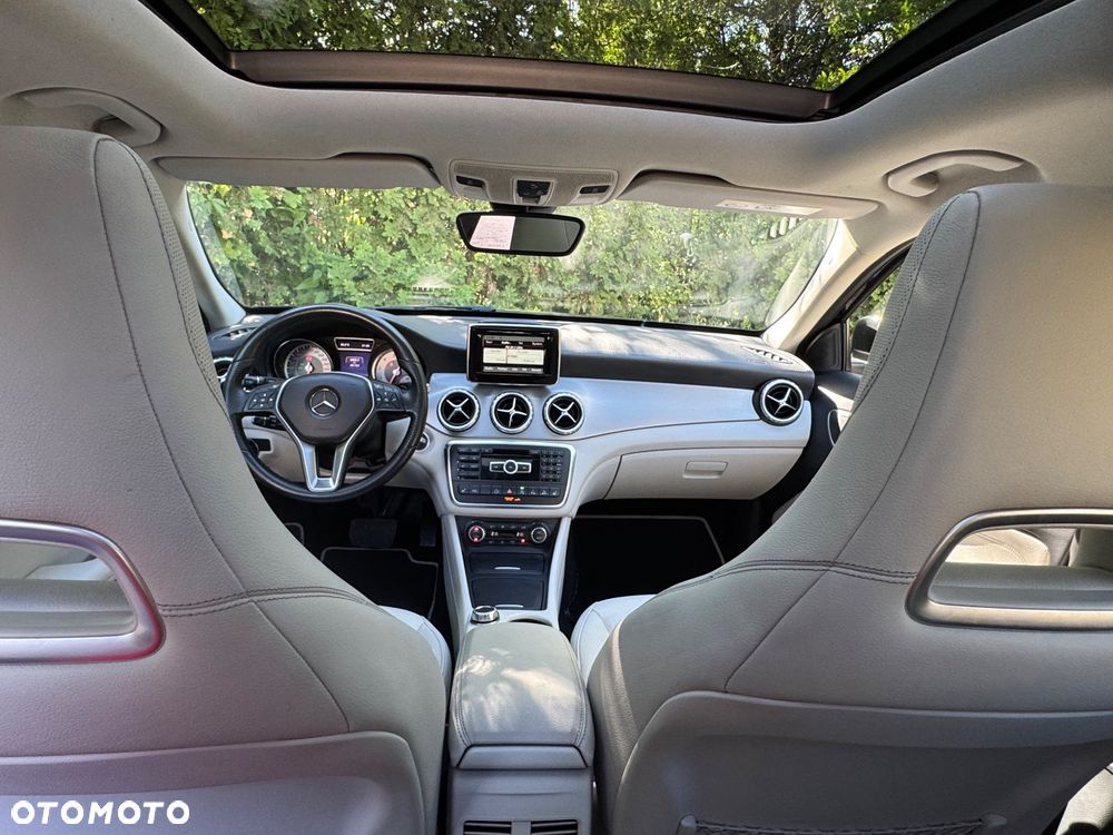 Mercedes-Benz GLA 250 4Matic 7G-DCT AMG Line - 21