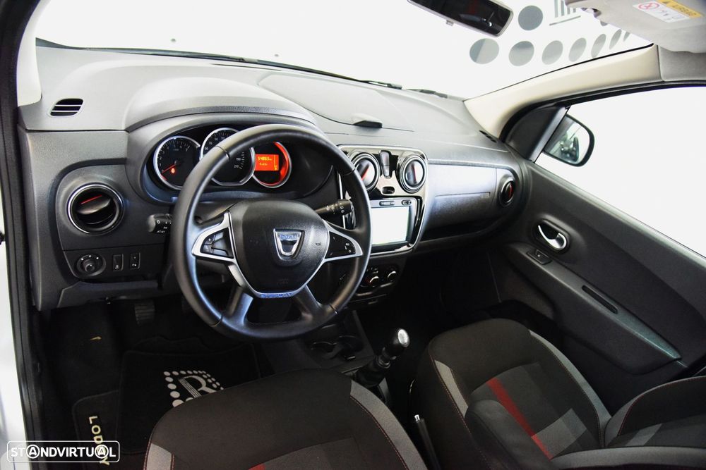 Dacia Lodgy 1.5 Blue dCi Stepway 7L - 13