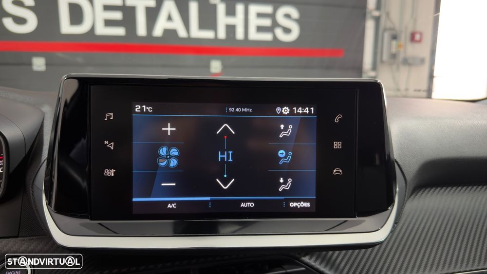 Peugeot 2008 PureTech 130 EAT8 Allure - 21
