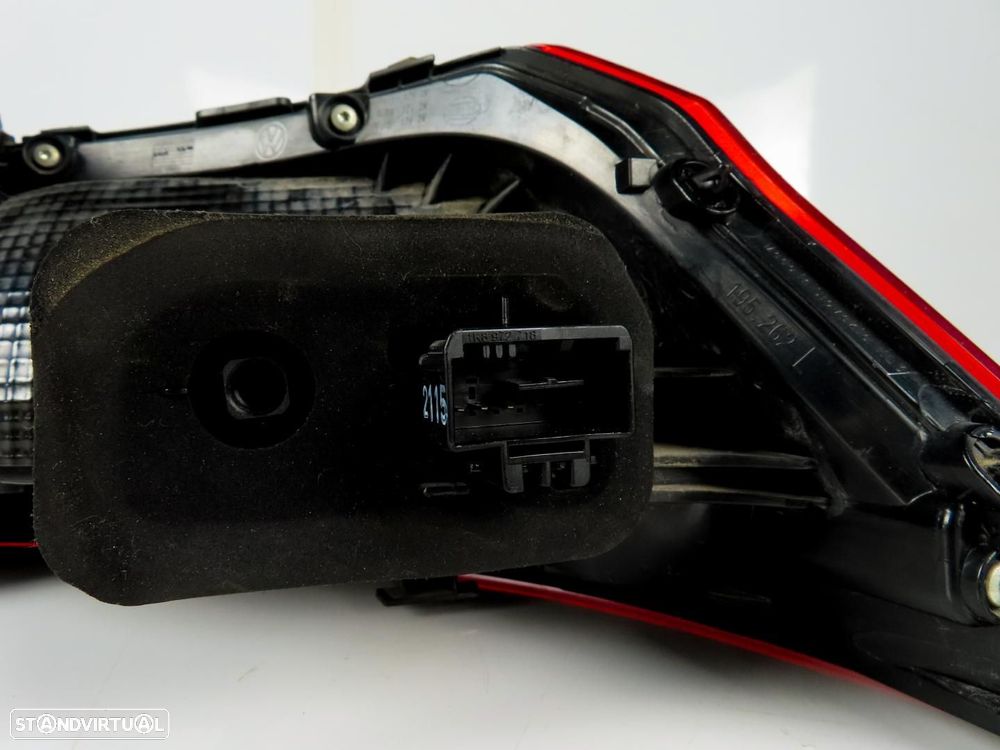 Farolim LED Esquerdo/Trás Usado / Original VW PASSAT (3G2/CB2) 3G5945095F / 3G59... - 3