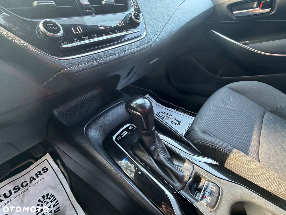 Toyota Corolla 1.8 Hybrid Comfort - 29