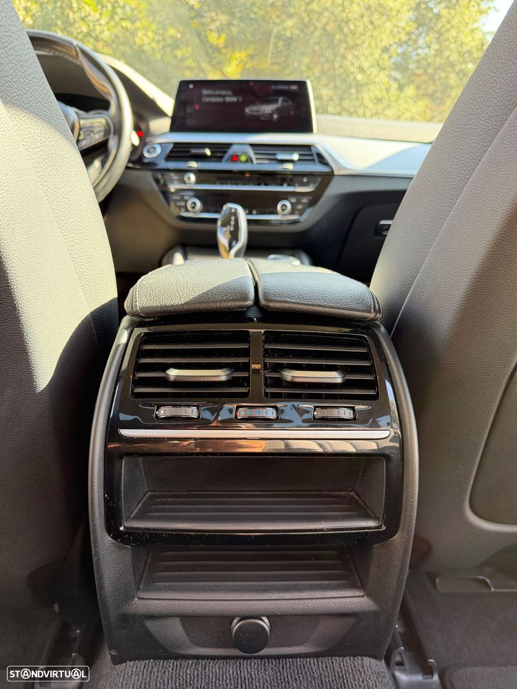 BMW 530 e iPerformance Line Luxury - 22