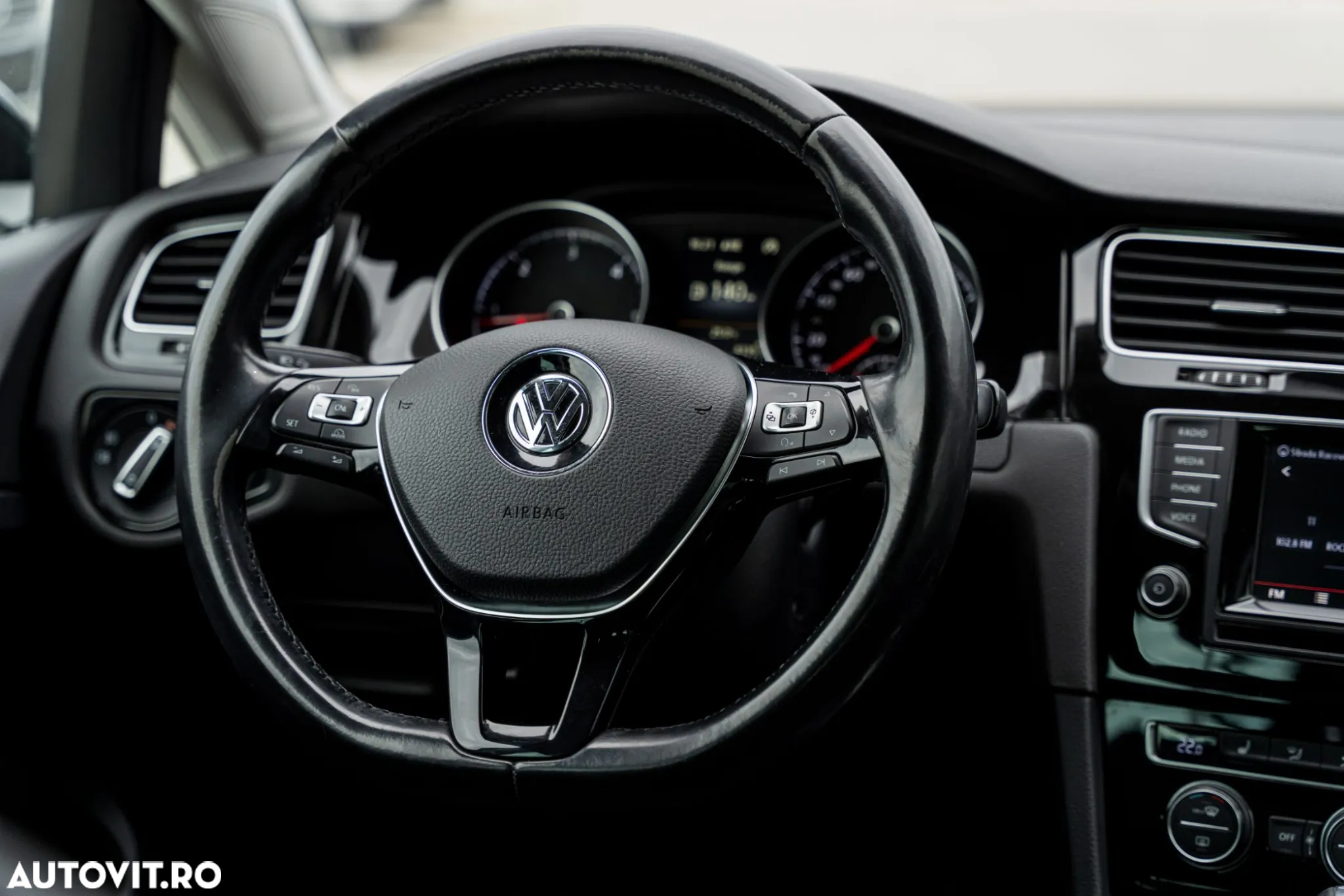 Volkswagen Golf 1.6 TDI DSG BMT Highline - 12