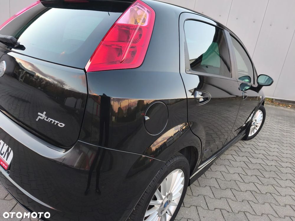 Fiat Punto 1.4 16V Dynamic - 19