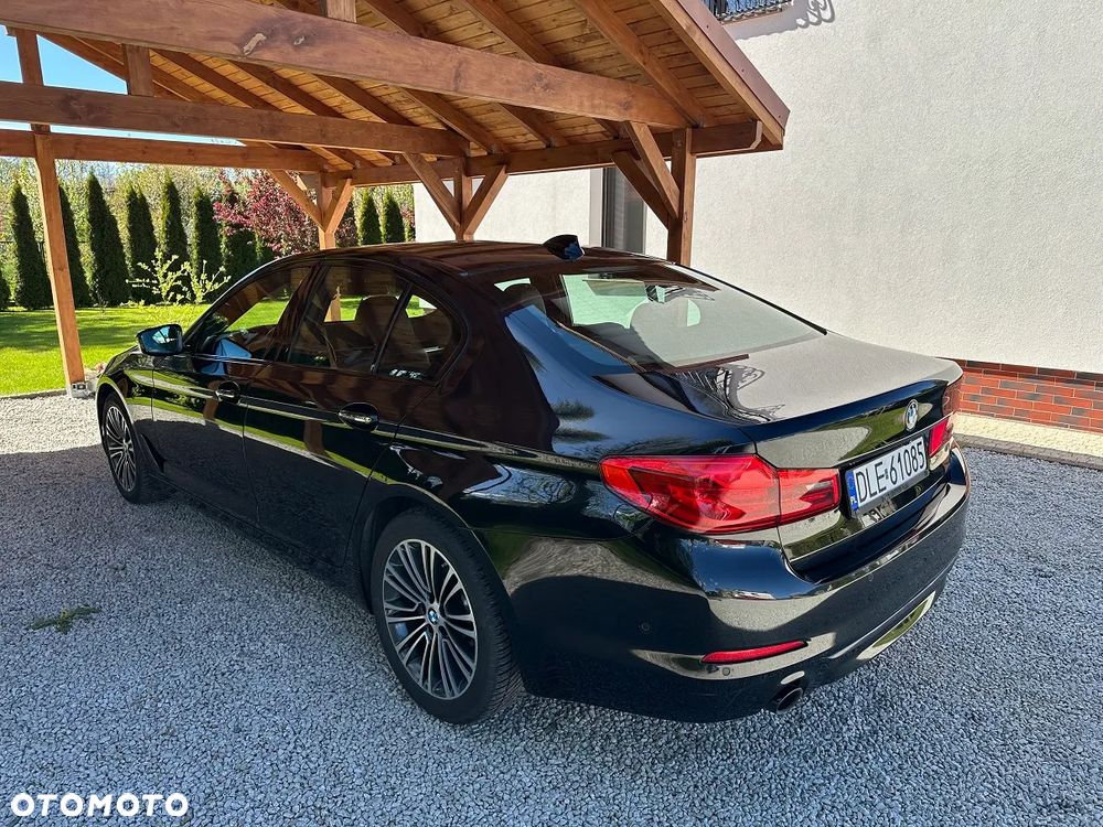 BMW Seria 5 520d Sport Line - 8
