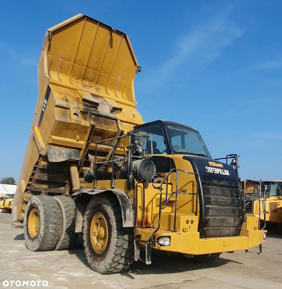 Caterpillar 772 - 16
