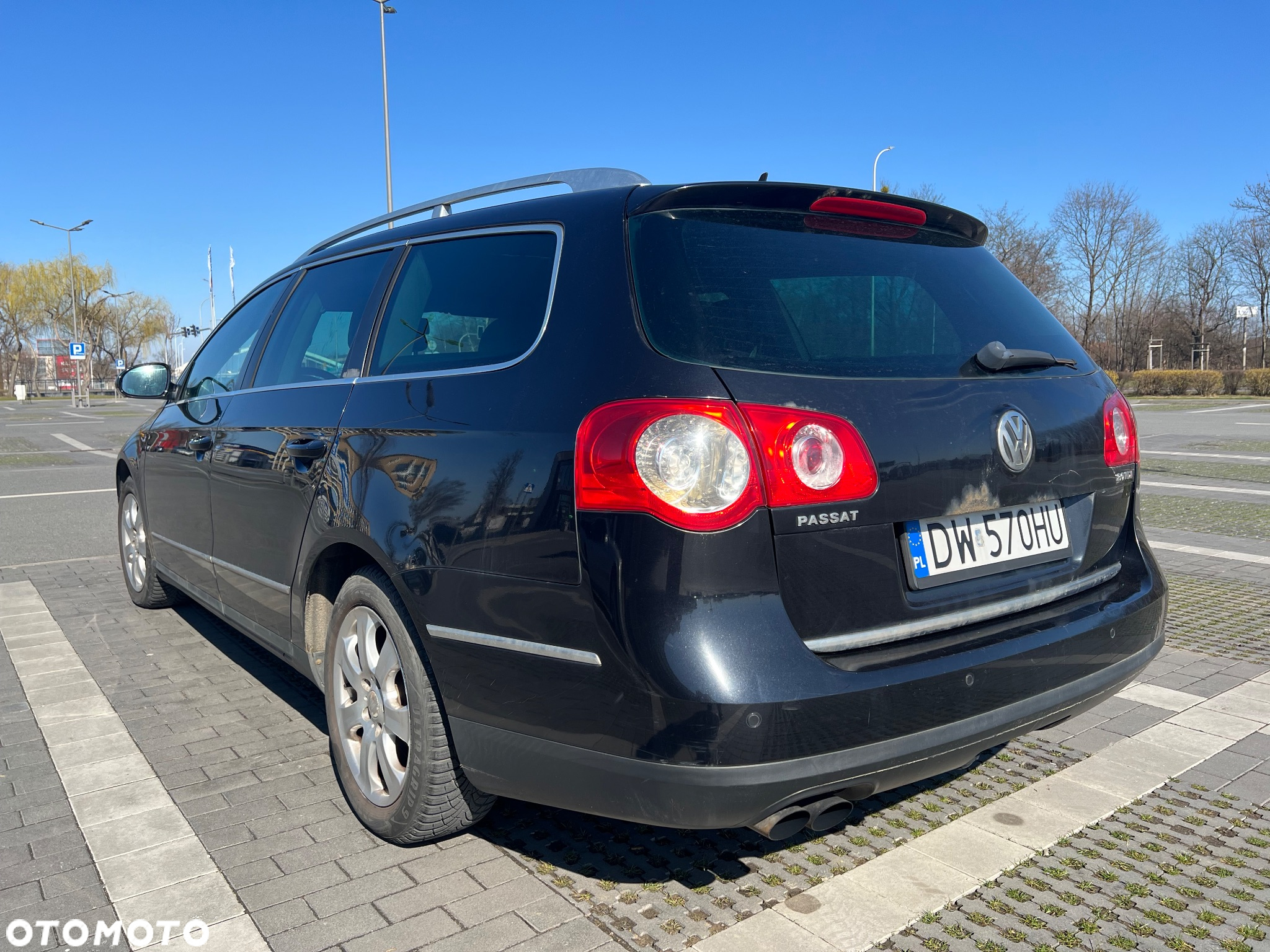 Volkswagen Passat - 4