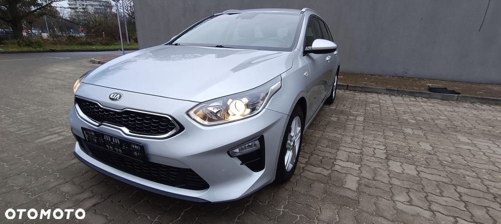 Kia Ceed 1.6 CRDi SCR M - 2