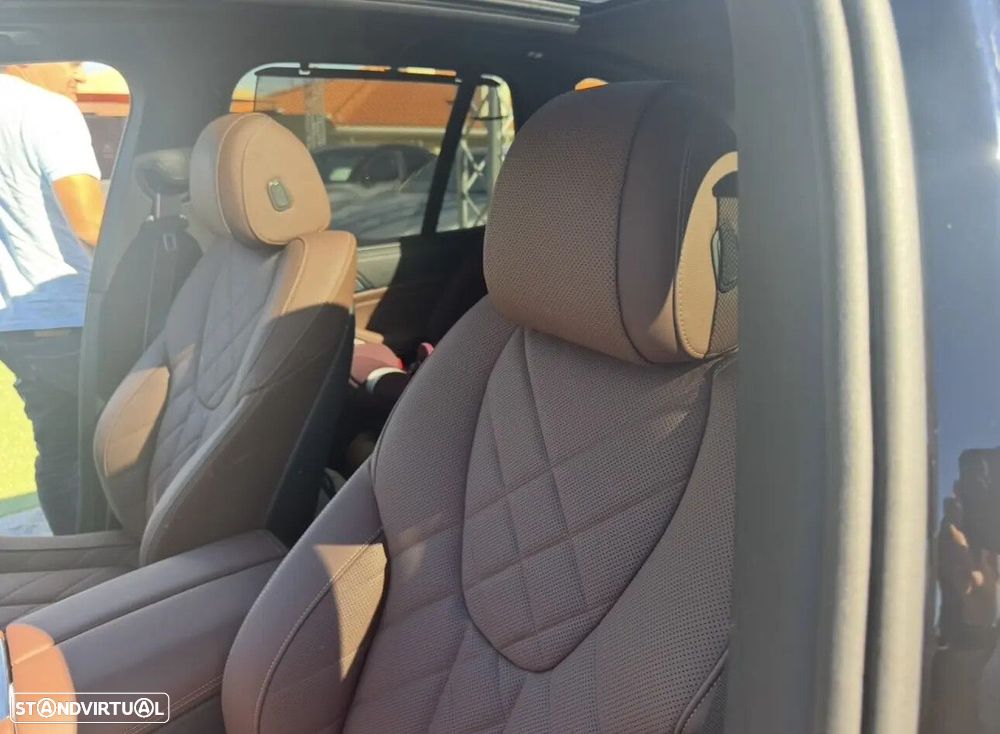 BMW X5 50 e xDrive Edição Desportiva M - 8