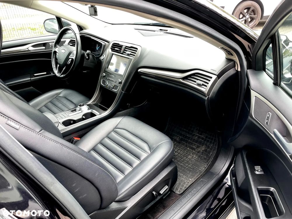 Ford Mondeo - 14