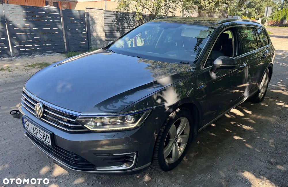 Volkswagen Passat - 15
