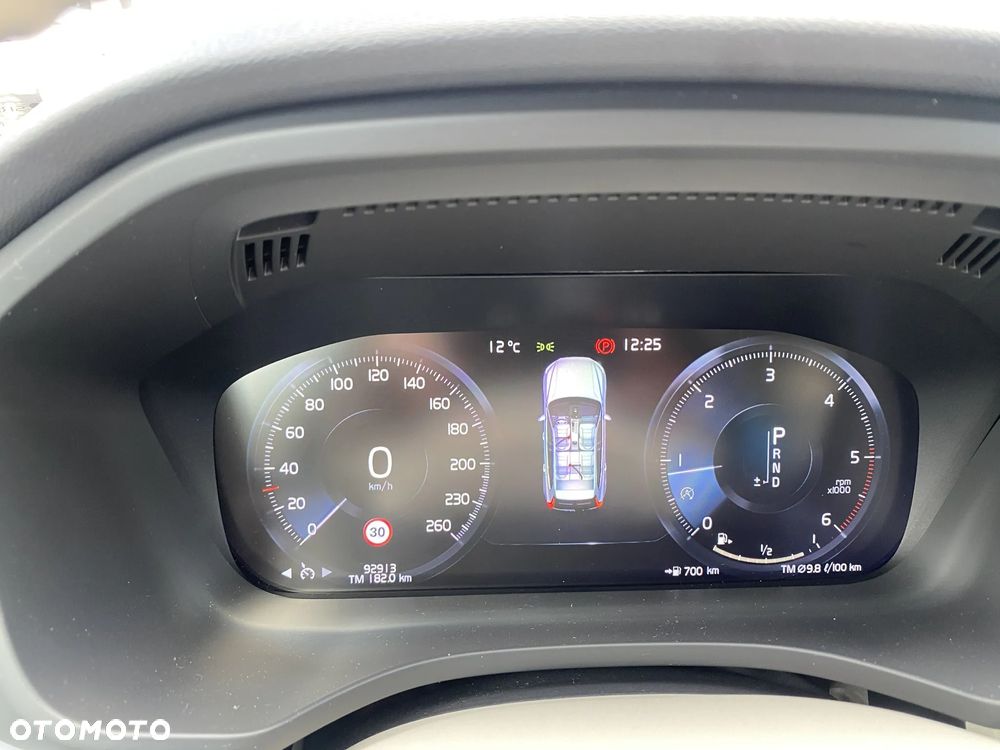 Volvo XC 60 D4 Momentum - 14