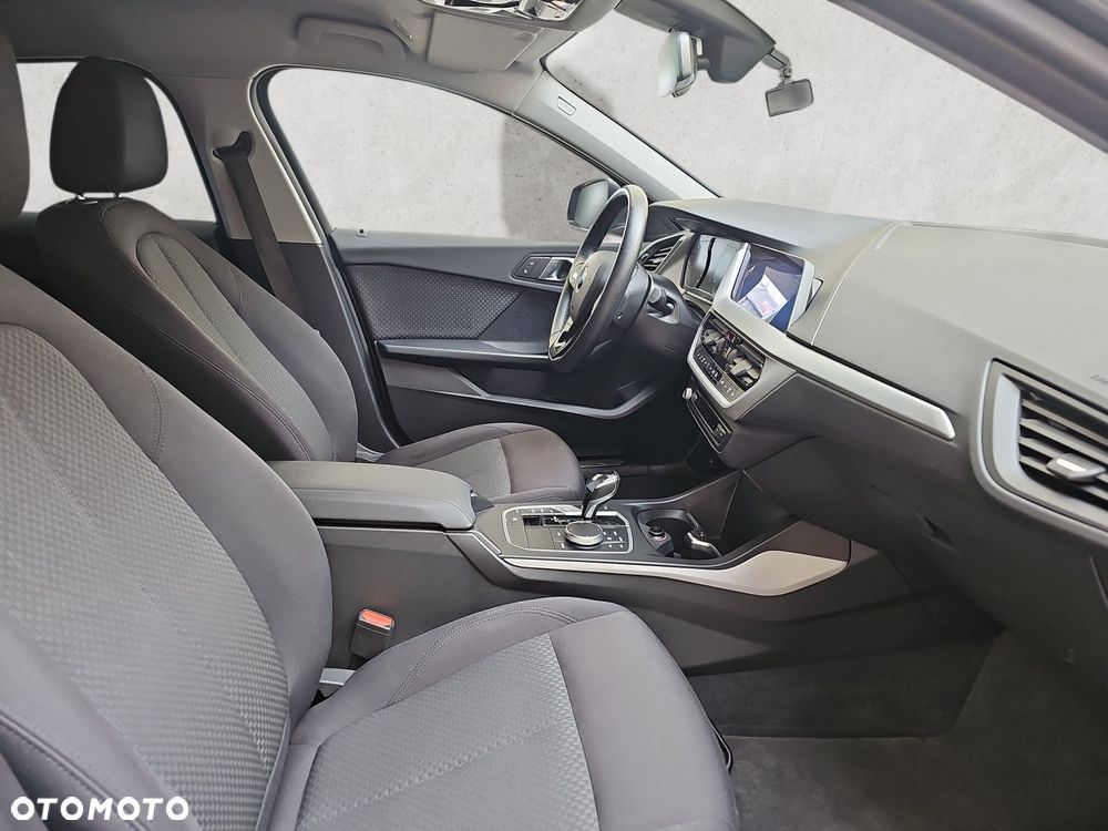 BMW Seria 1 - 18