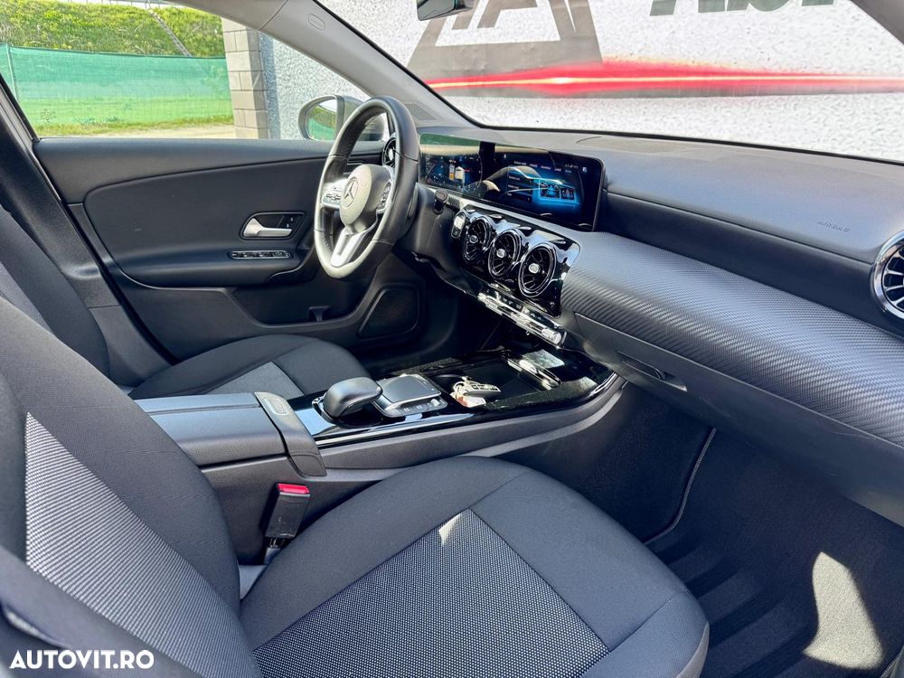 Mercedes-Benz A 180 d 7G-DCT - 10