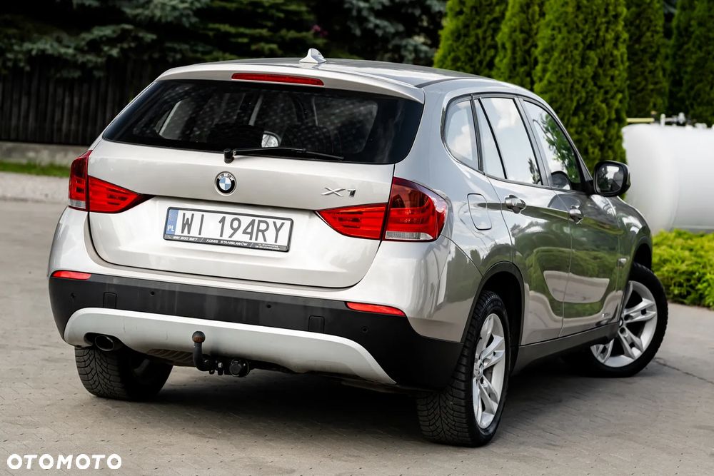 BMW X1 sDrive18d - 11