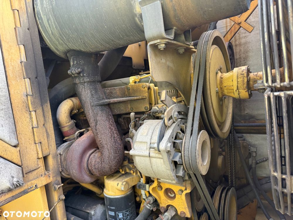 Caterpillar 924F - 15