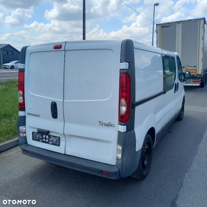 Renault TRAFIC - 8
