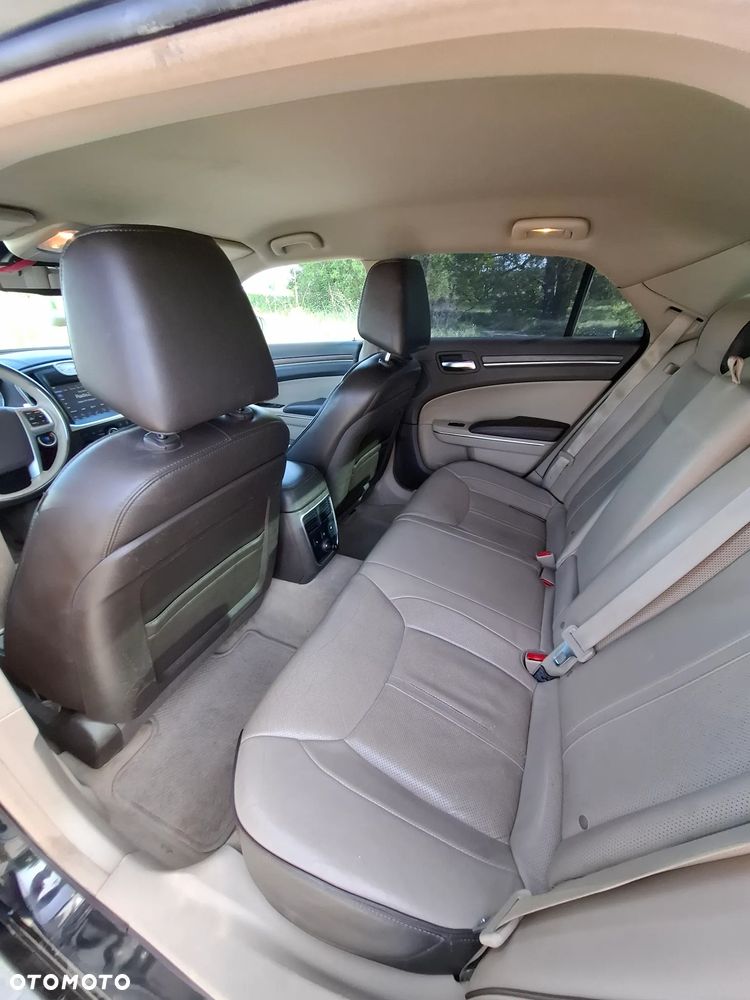 Lancia Thema 3.0 V6 CRD 24V Automatik Executive - 8