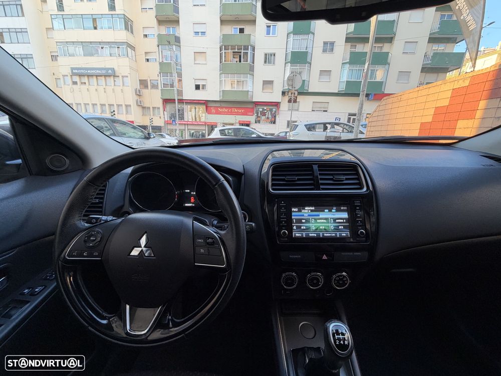 Mitsubishi ASX 1.6 MIVEC Intense Connect Edition - 10