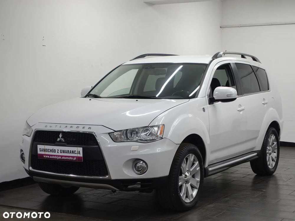 Mitsubishi Outlander - 1