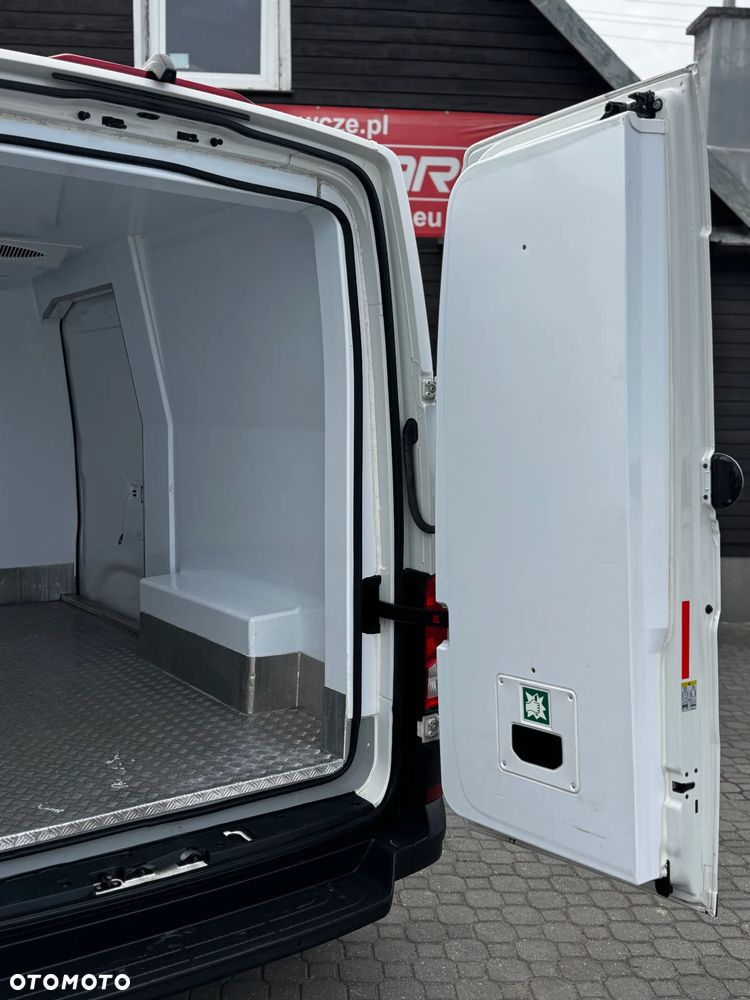 Volkswagen CRAFTER - 10